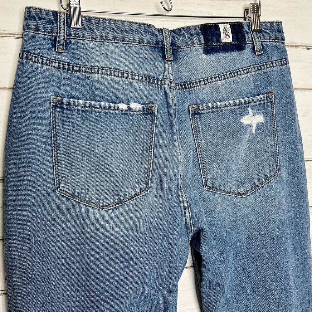 Altar’d State Vervet Cropped Distressed Denim Jeans Size 32 - Picture 8 of 12